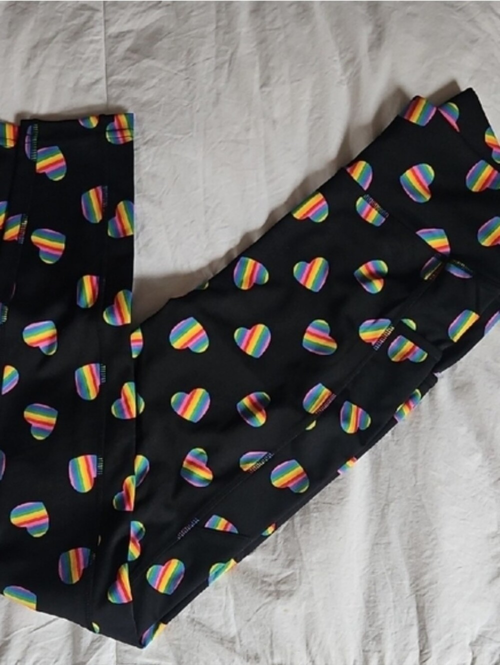 POP Fit Rainbow Heart Leggings